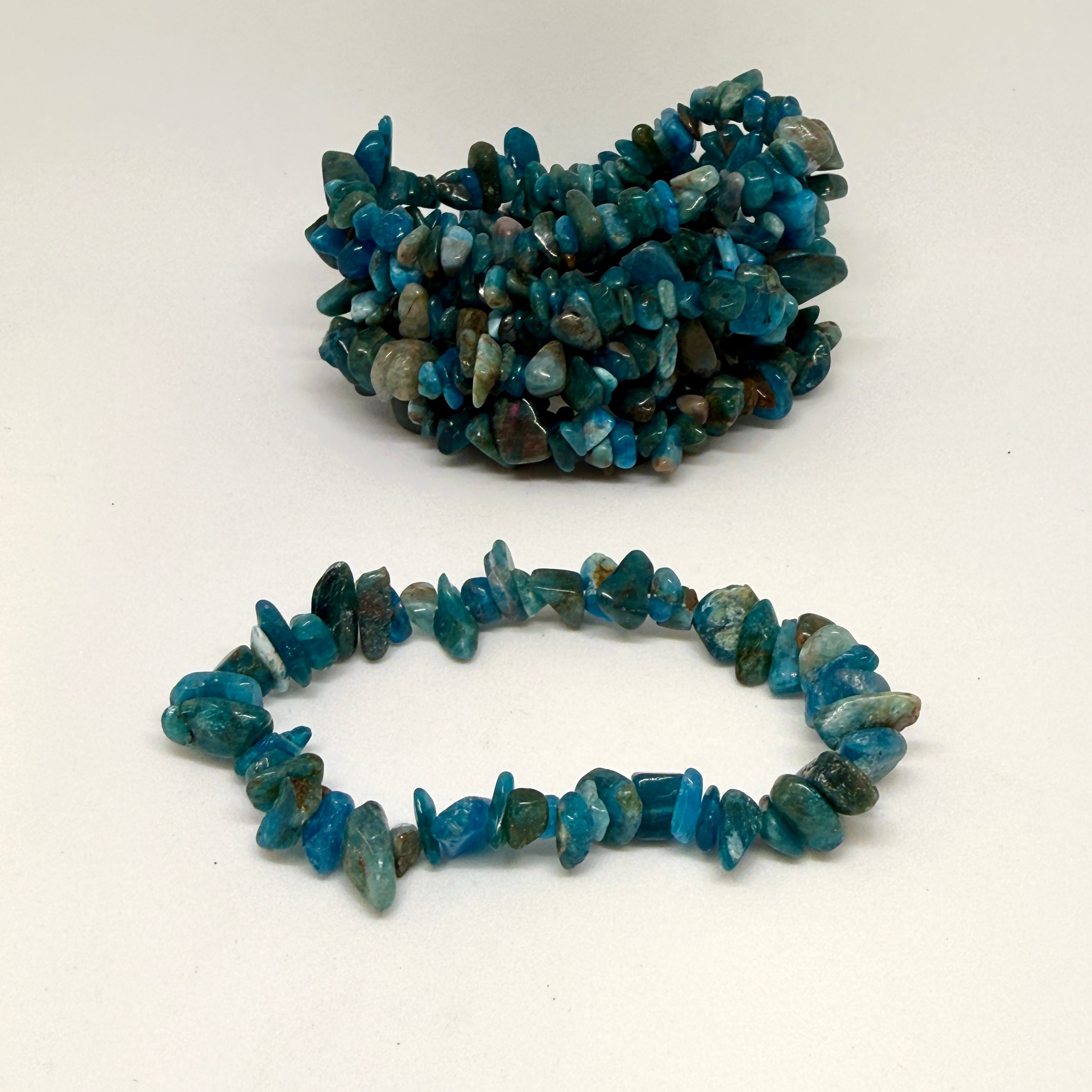 Apatite Chip Bracelet – Clarity, Communication & Motivation